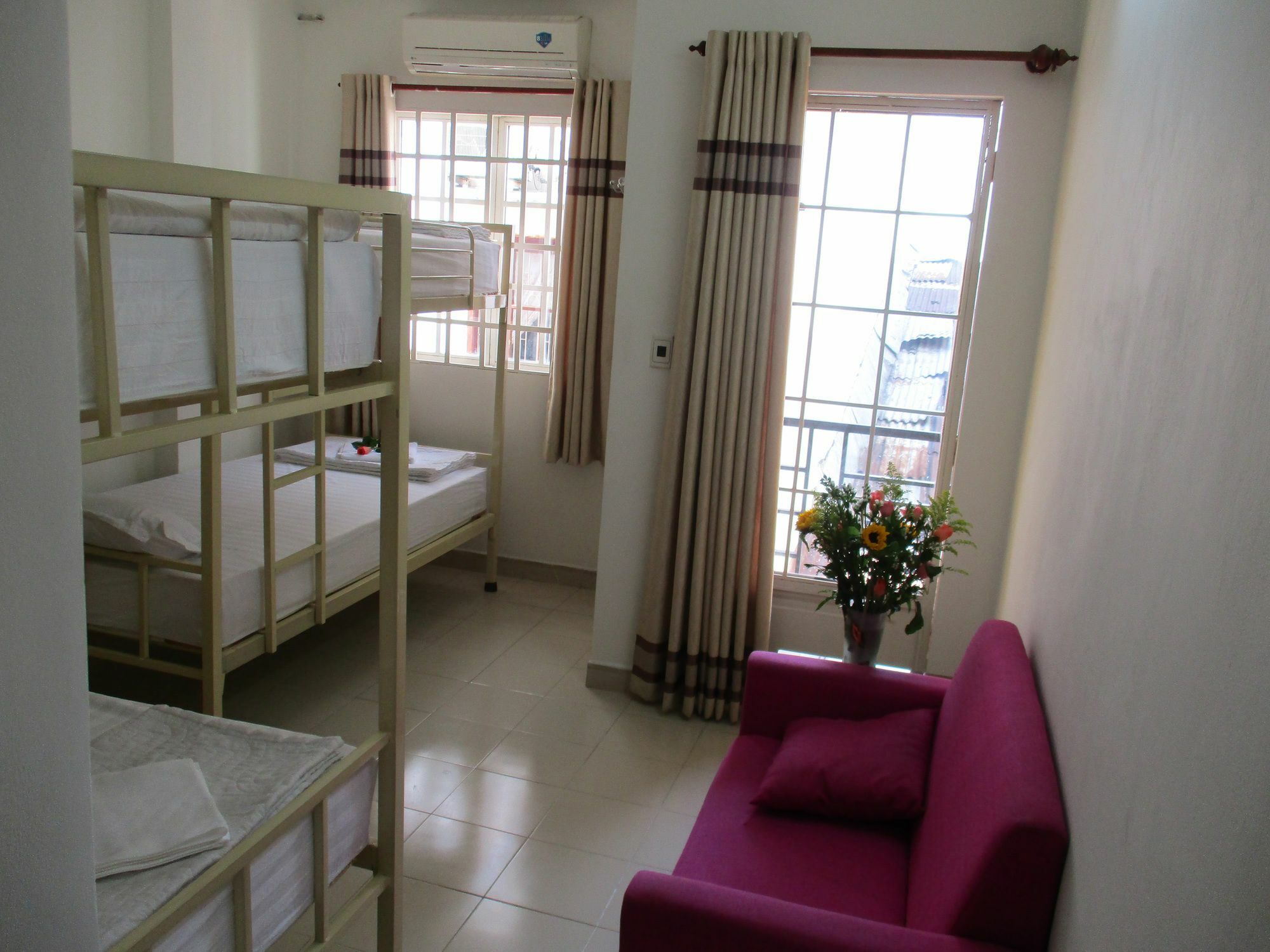 Guest house Saigon Smile 2*